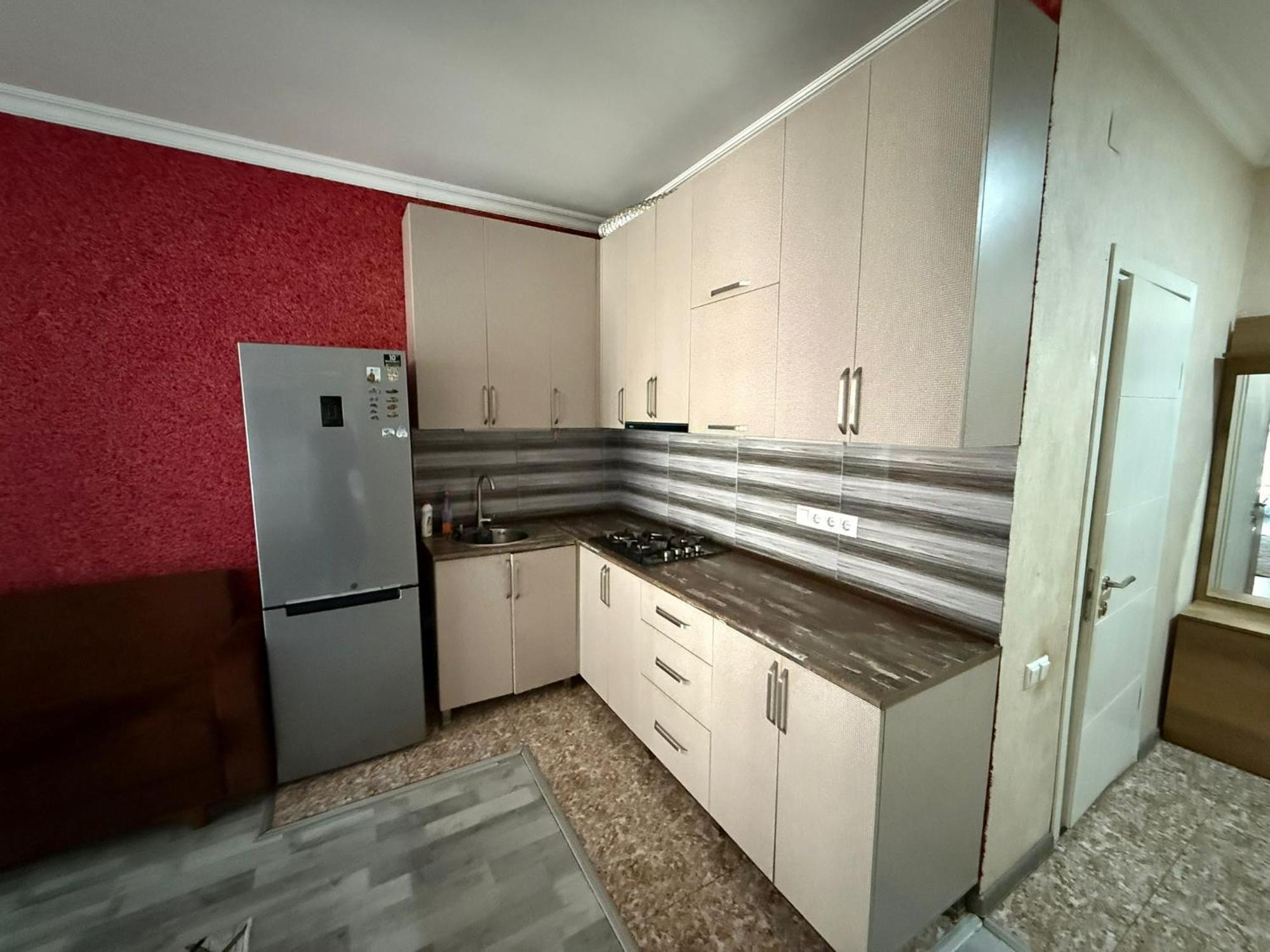 Karvi Hostel & Suites Батуми Экстерьер фото