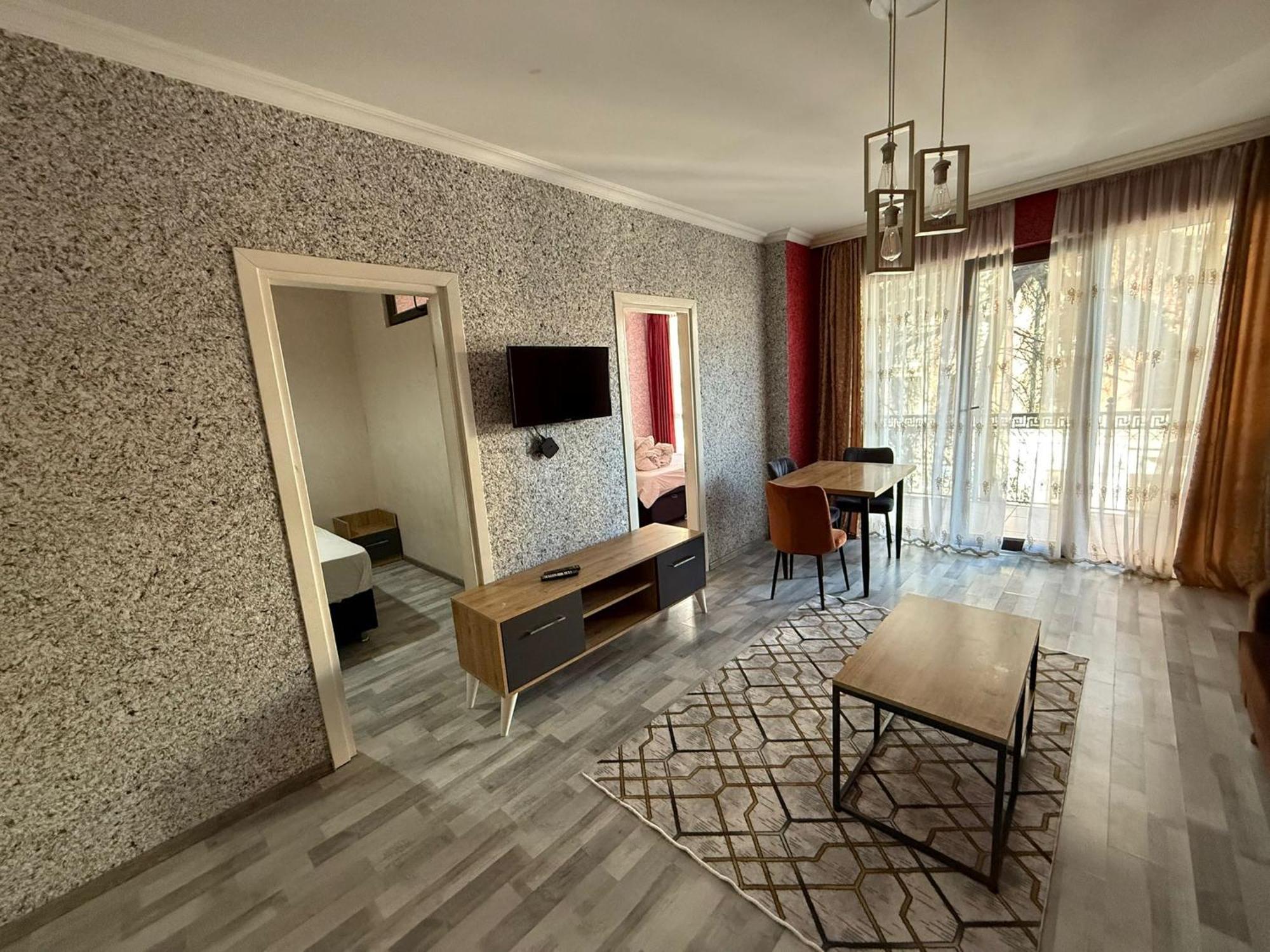 Karvi Hostel & Suites Батуми Экстерьер фото