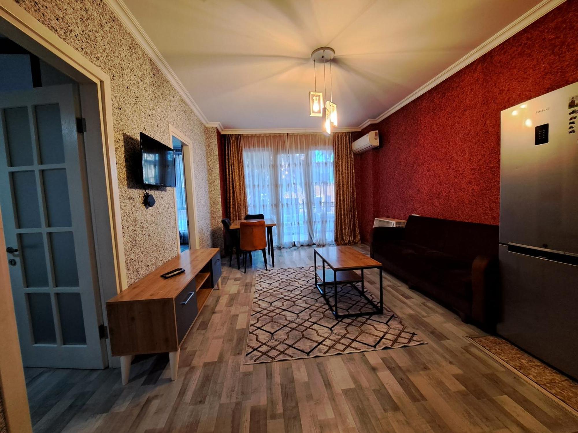 Karvi Hostel & Suites Батуми Экстерьер фото