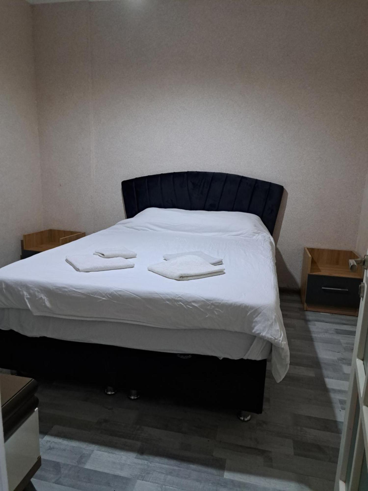 Karvi Hostel & Suites Батуми Экстерьер фото