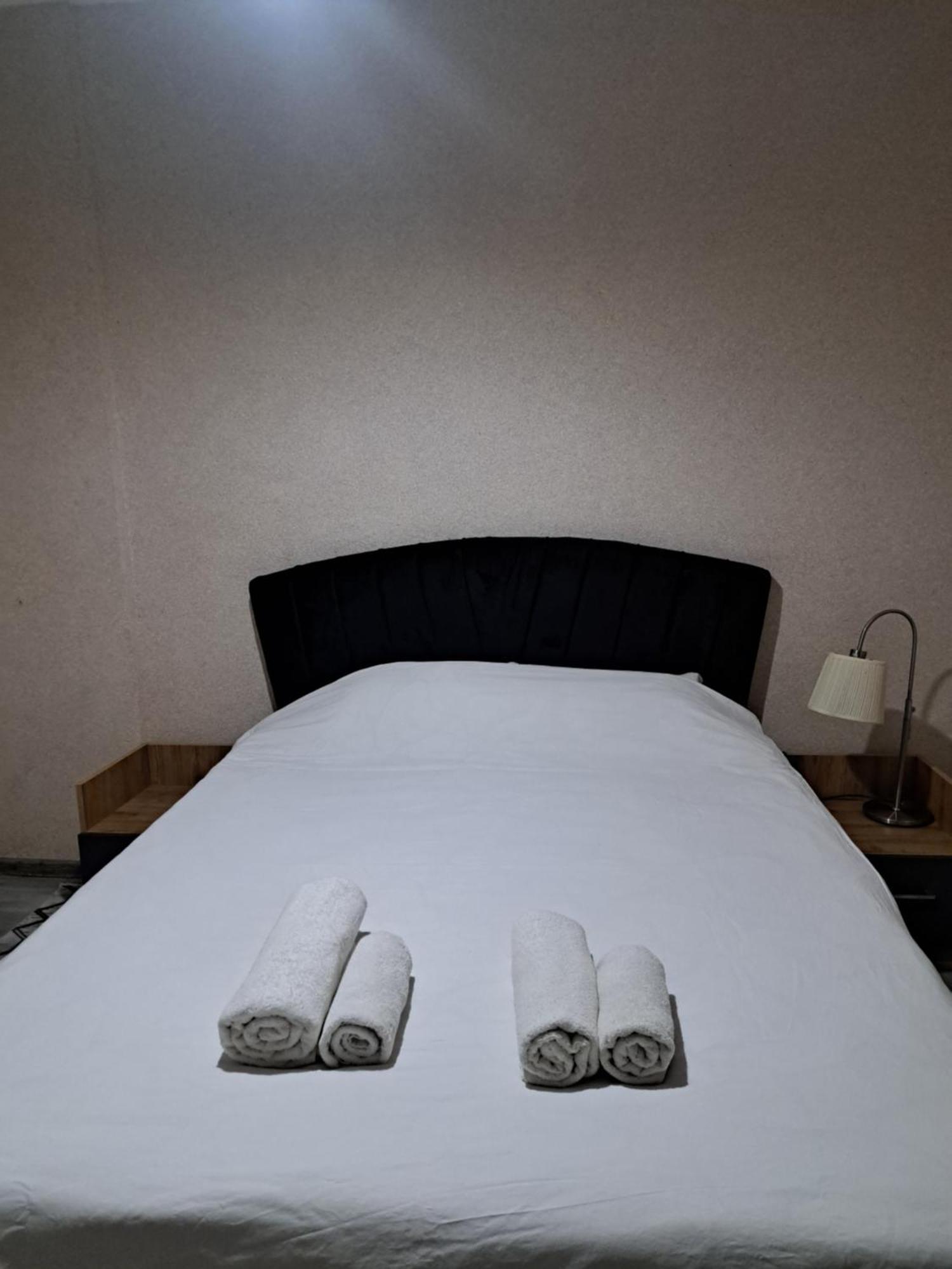 Karvi Hostel & Suites Батуми Экстерьер фото