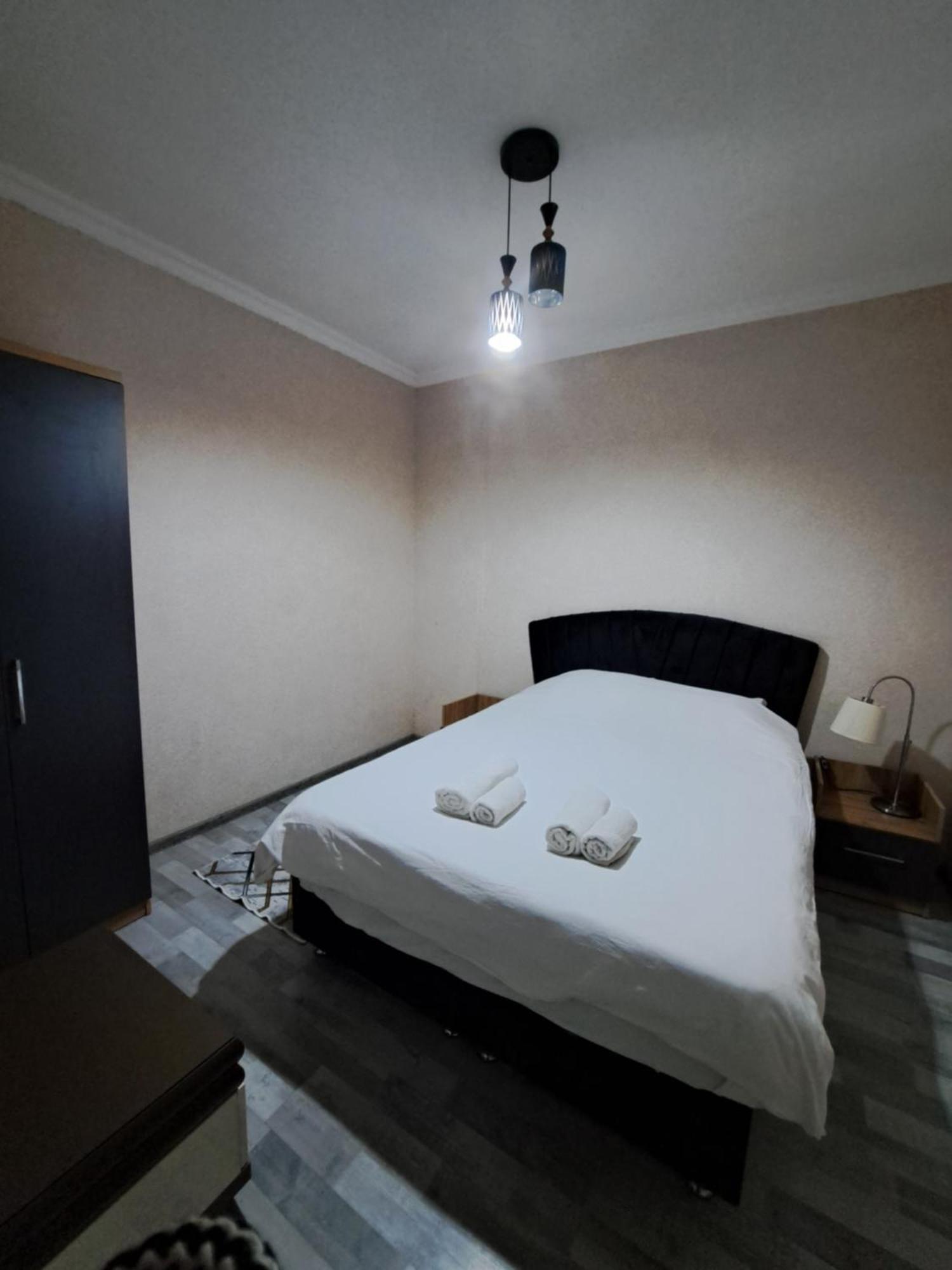 Karvi Hostel & Suites Батуми Экстерьер фото