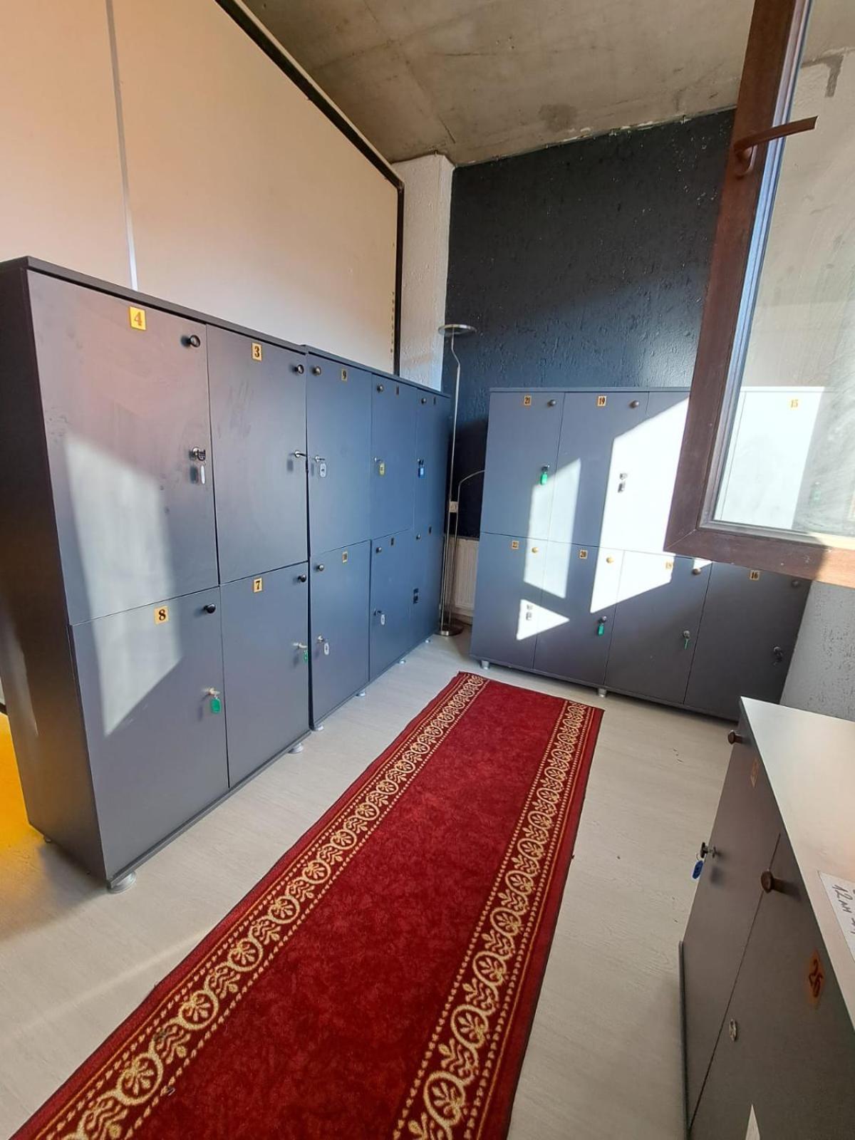 Karvi Hostel & Suites Батуми Экстерьер фото