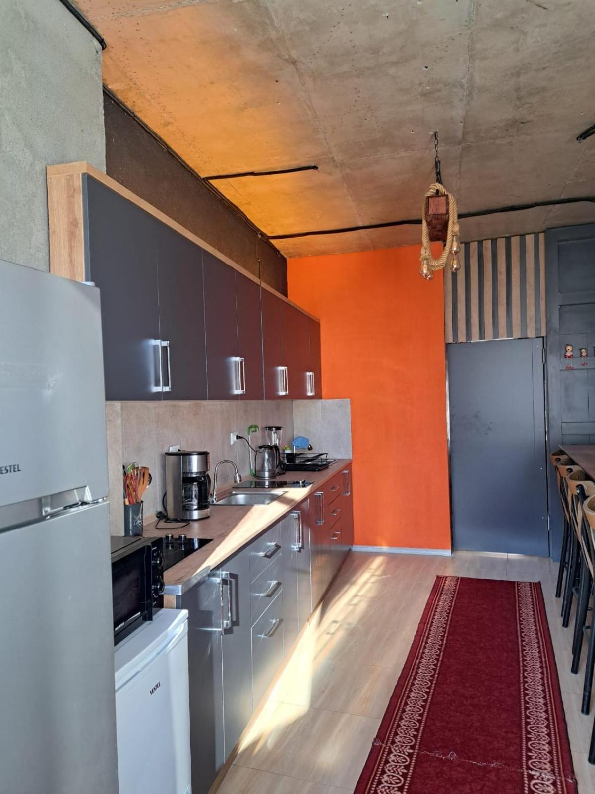 Karvi Hostel & Suites Батуми Экстерьер фото