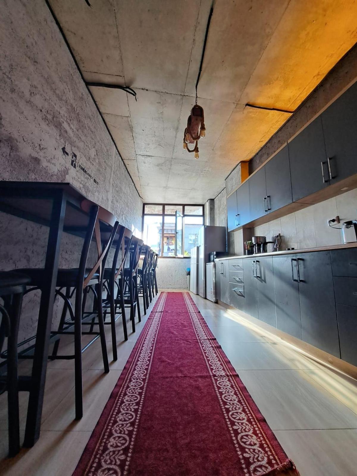 Karvi Hostel & Suites Батуми Экстерьер фото